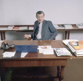 Redaktor naczelny w swoim gabinecie, koniec lat 70.