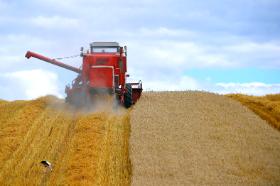 „Tysiąc złotych zarobionych przez Polaka pracującego ma zupełnie inną wartość niż ta sama suma zarobiona przez rolnika”.