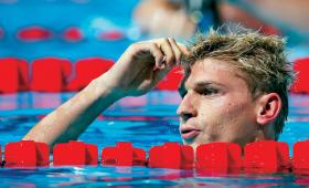 Pływak Radosław Kawęcki