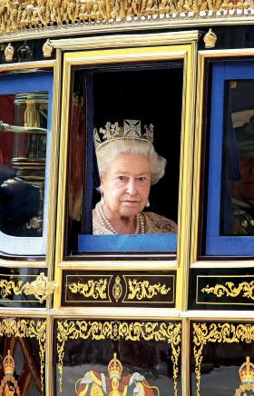 Jeszcze przed olimpiadą Brytyjczycy będą świętować Diamentowy Jubileusz, czyli 60-lecie panowania Elżbiety II.