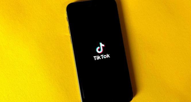 Amerykański TikTok trafił właśnie w ręce rządu.