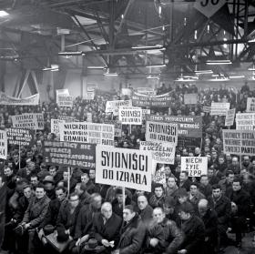 Marzec 1968: zryw wolności czy rozgrywki w obozie władzy