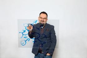 Dr hab. Wojciech Dragan