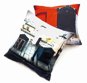 Poduchy warszawskie. Nie tylko dla lokalnych patriotów. Warszawa do podziwiania i przytulania. Projekt: Warsaw Slow Design. www.warsawslowdesign.com Cena: 99 zł.