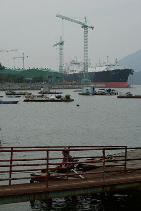 W latach 60. wybrano kilka kluczowych gałęzi przemysłu: elektroniczny, transport  oraz stoczniowy