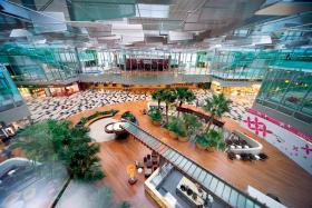 Singapurskie Changi – numer jeden wśród lotnisk.