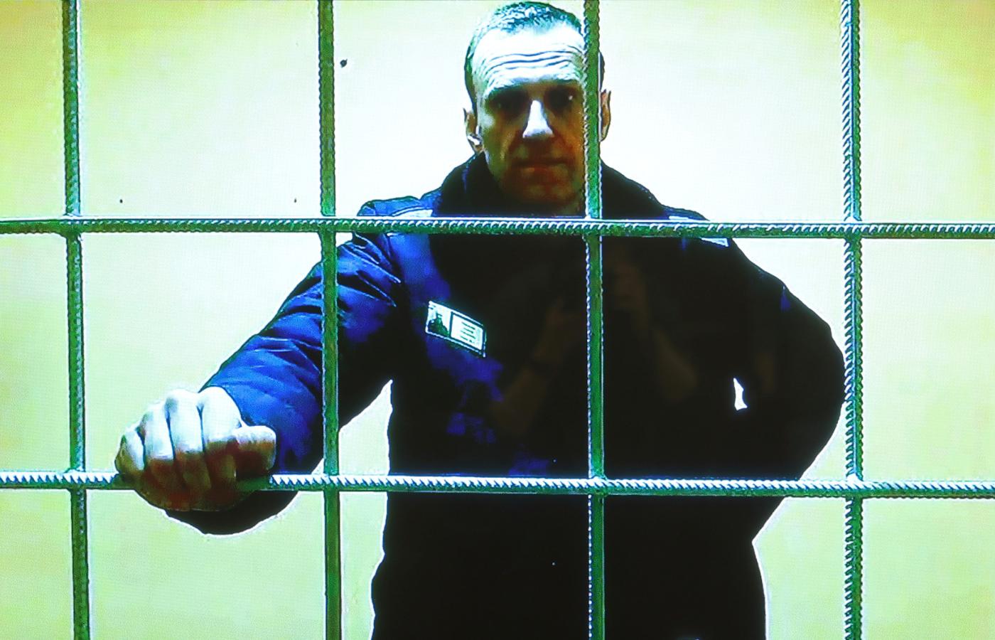Zdjęcie z nagrania wideo: Aleksiej Nawalny w kolonii karnej w Pokorowie podczas rozprawy o apelację od wyroku, 17 maja 2022 r.