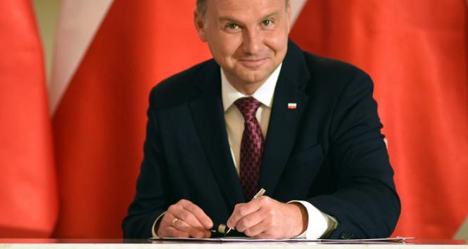 Pomiatanie Andrzejem Dudą prowadzi do deprecjonowania urzędu prezydenta.