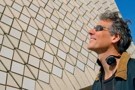 Peter Watts - autor kultowej powieści „Ślepowidzenie”, która zyskała opinię jednej z najważniejszych książek fantastycznych ostatnich kilkunastu lat.