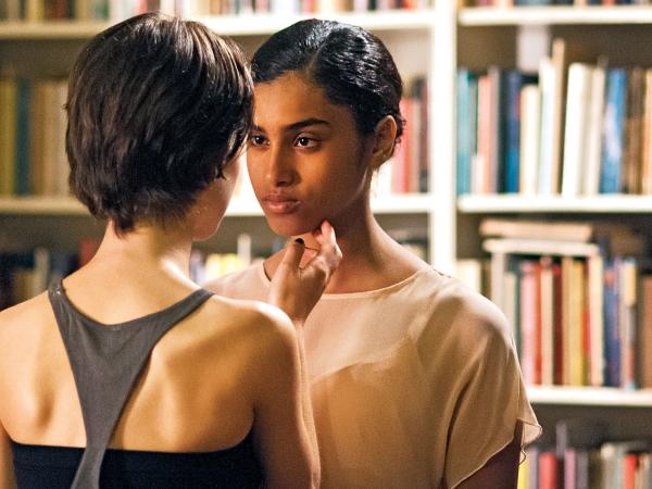 Sammy Boonstra (Naomi) i Imaan Hammam (Fama)