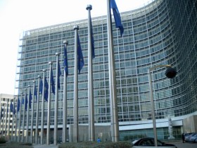 Pierwszym punktem prezydenckiej wyprawy była wizyta w siedzibie Komisji Europejskiej...