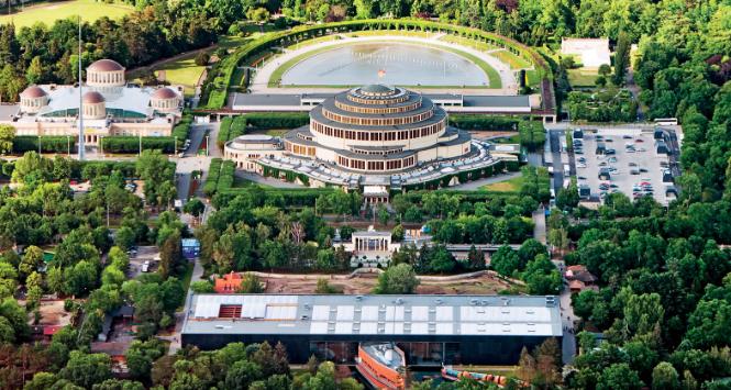 Wrocławska Hala Stulecia, znajdująca się na Liście Światowego Dziedzictwa UNESCO, postawiona na niemiecką Wystawę Stulecia w 1913 r.