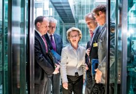 Ostatni awans von der Leyen – przejęcie ministerstwa obrony w 2013 r. – wielu uznało za przedostatni krok do urzędu kanclerskiego.