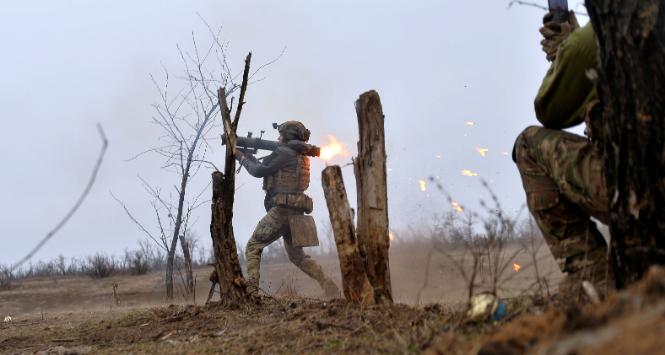 Ukraińscy żołnierze w rejonie Bachmutu. Marzec 2024 r.