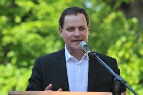 Waldemar Tomaszewski stanowczo odrzuca oskarżenia o prokremlowskie sympatie.