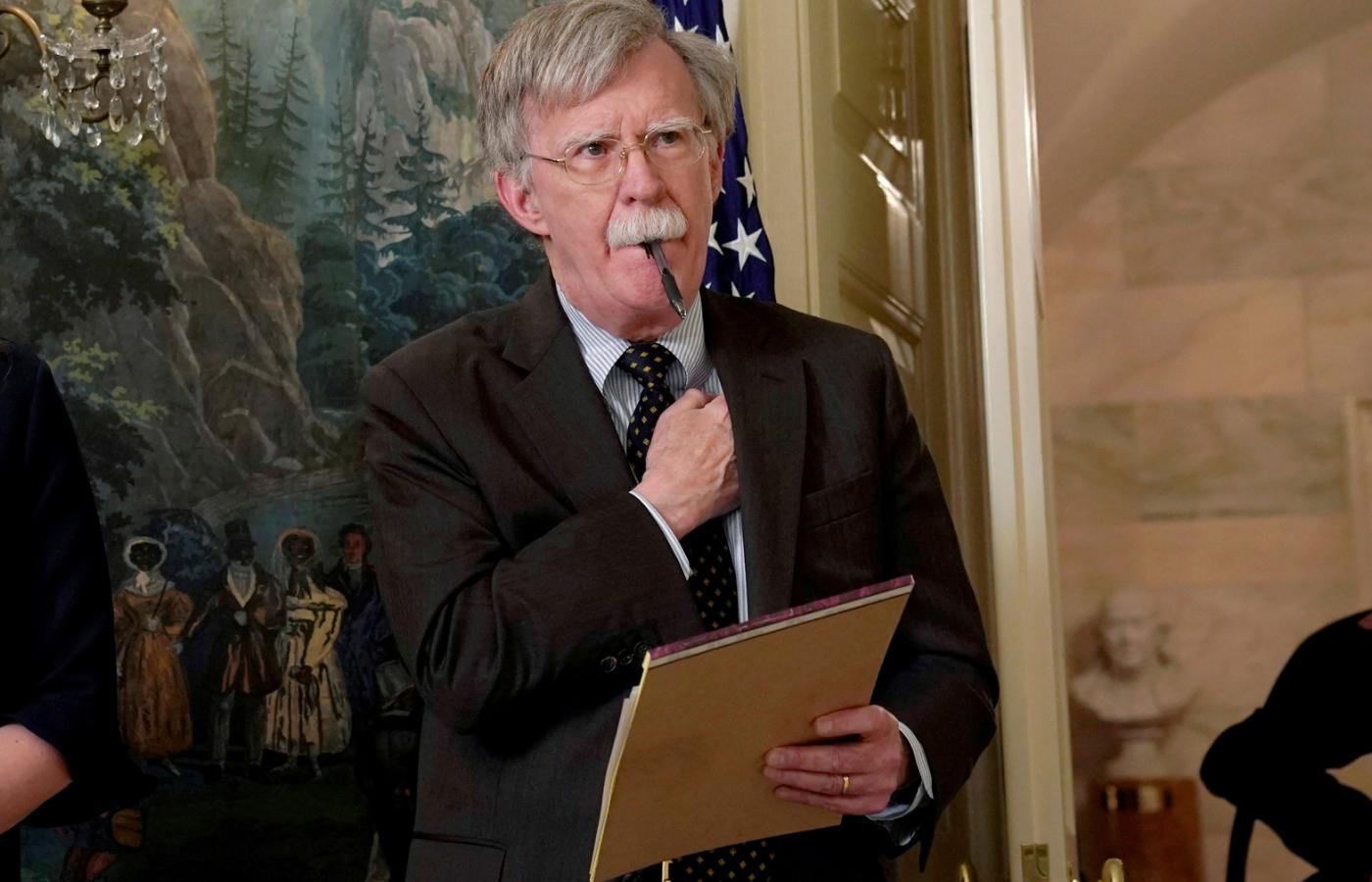 Procedurę wyjścia z traktatu przez USA zapoczątkował John Bolton.