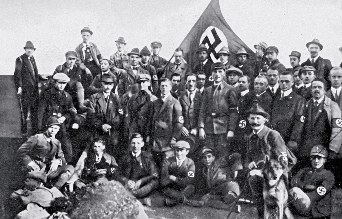 Jeden z pierwszych zjazdów NSDAP w Coburgu, 1922 r.