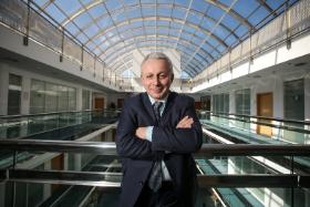 BFG, któremu szefuje Zdzisław Sokal, jest drugą, obok KNF, instytucją ważną dla rynku finansowego. Z jego kasy wypłaca się depozyty klientom upadłych banków, ostatnio głównie SKOK.