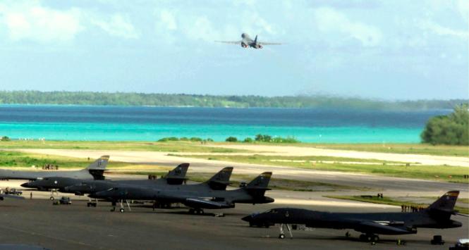 Amerykańskie bombowce na wyspie Diego Garcia