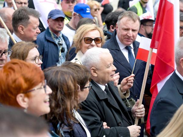 Jarosław Kaczyński podczas marszu PiS, 10 maja 2024 r.