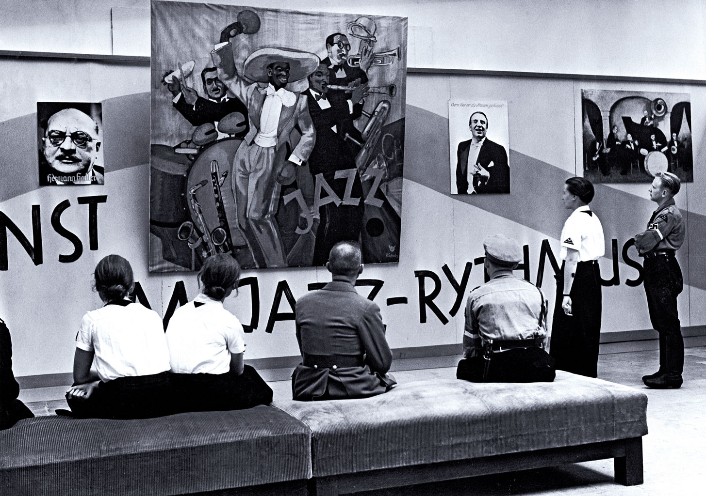 Дегенеративное искусство entartete kunst. Выставка дегенеративного искусства в мюнхене. Выставки в центре мюнхена. Выставка дегенеративного искусства в мюнхене. Выставки в мюнхене.