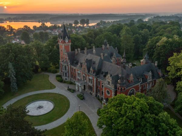 Pałac Ballestremów w Pławniowicach