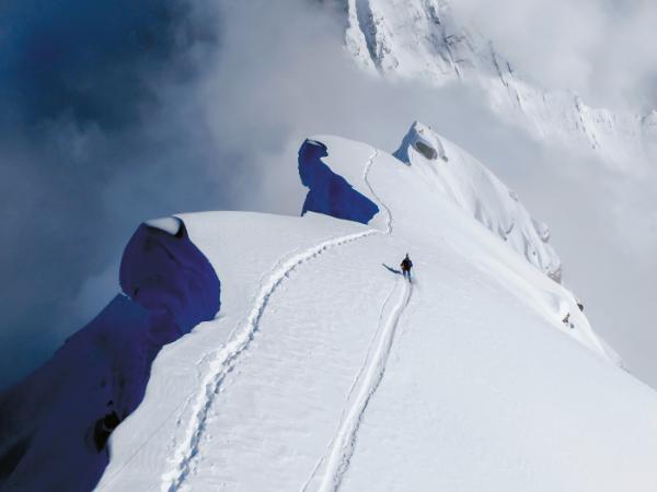 Zjazd z Mount Everestu w 2025 r.