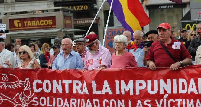 Demonstracja solidarności z ofiarami reżimu generała Franco. Madryt, maj 2014 r.