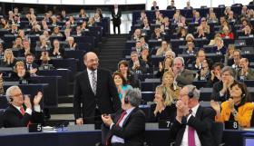 Nowy szef PE to człowiek rozkochany w literaturze, który po francusku mówi z elegancją nieznaną już wśród niemieckich polityków.