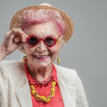 Gdy przyjąć miarę biologiczną, wychodzi na to, że ze wszystkich faz życia najbardziej wydłuża się starość.