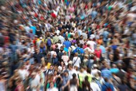 „Nie chodzi o to, by było więcej ludzi na świecie, ale by ich liczba nie malała w sposób zagrażający dobrostanowi społeczeństwa”.