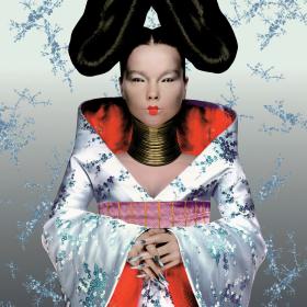 „Homogenic”, 1997 r. (fot. Nick Knight, stylizacja Alexandra McQueena)