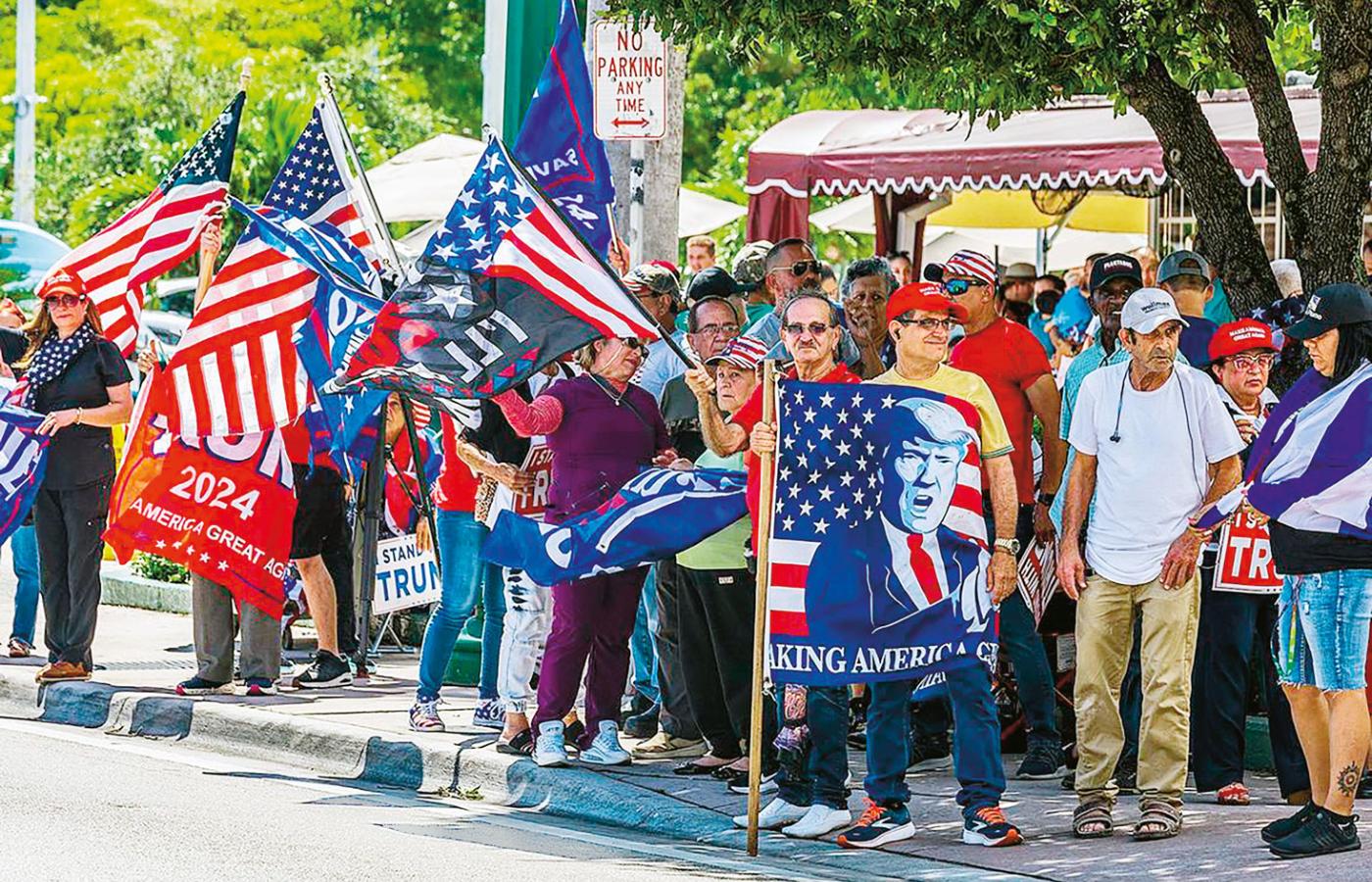Demonstracja zwolenników Donalda Trumpa, Miami.