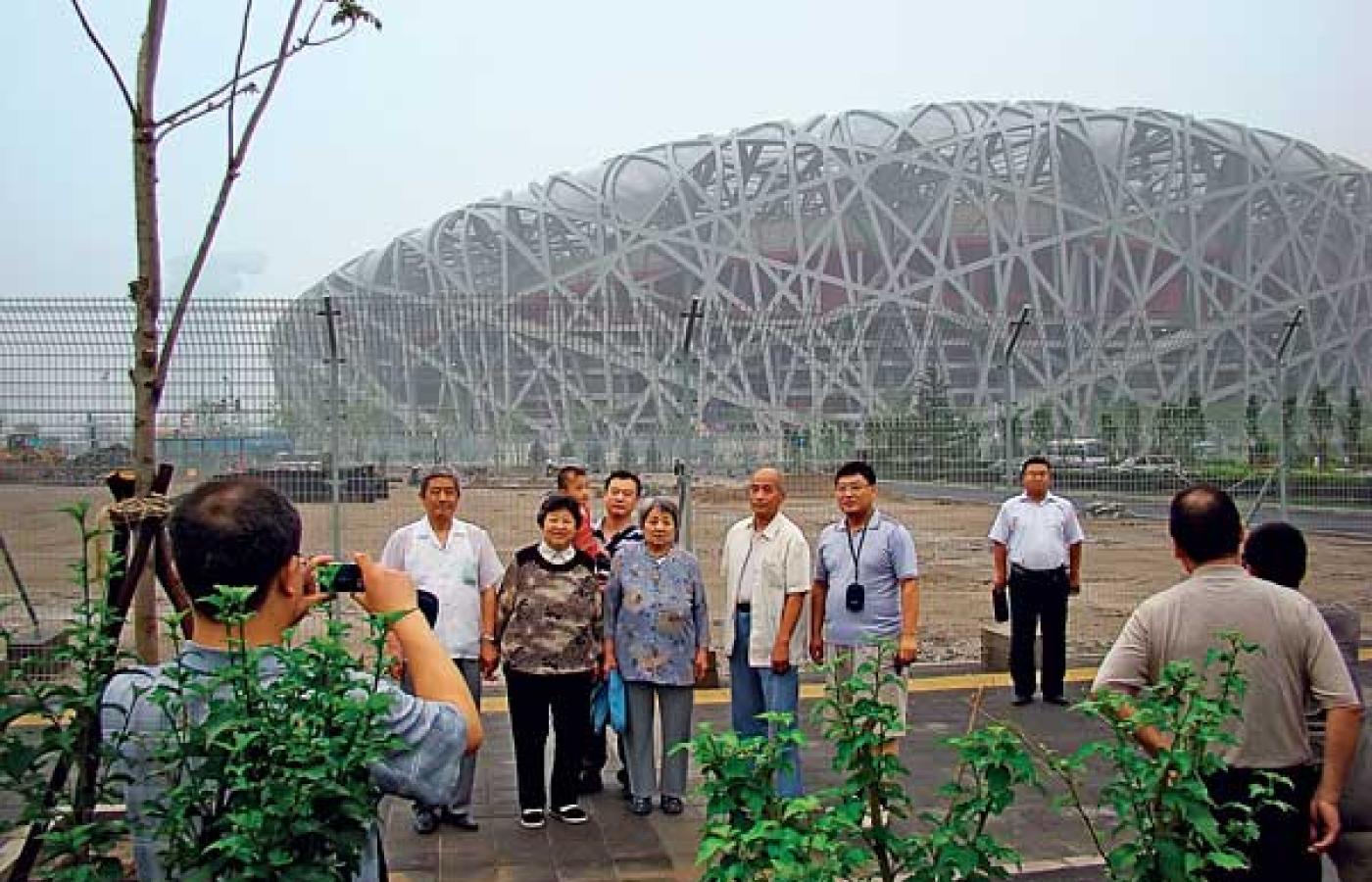 Ptasie gniazdo. Chińczycy są dumni ze swojego stadionu narodowego. Fot. Marek Ostrowski.