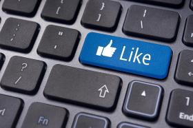 Zamiast dowiedzieć się, czym aktualnie żyją media głównego nurtu, dowiemy się tylko, czym żyje nasze grono znajomych i co ich szczególnie porusza.