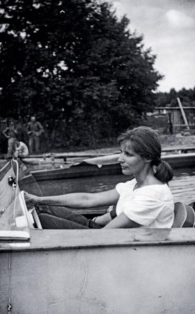 „Myśmy w latach 60. ukochali Mazury. My - to znaczy grupka przyjaciół z STS, przyjaciele przyjaciół, a później nasze dzieci. Mazury były odkryciem naszego pokolenia” - wspominała Agnieszka Osiecka.