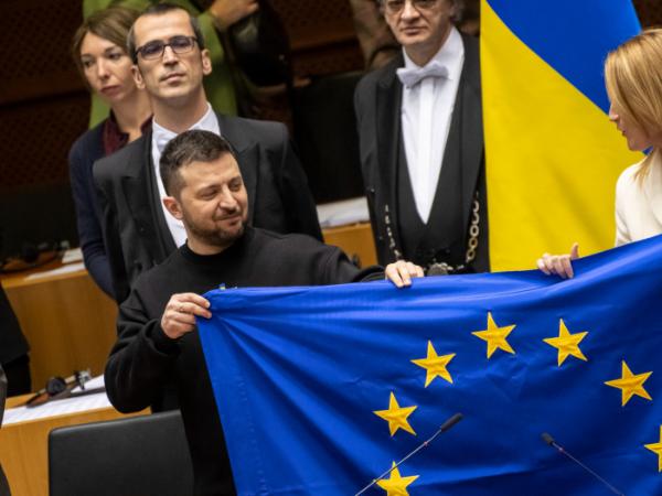 Prezydent Ukrainy Wołodymyr Zełenski w Parlamencie Europejskim w lutym 2023 r.