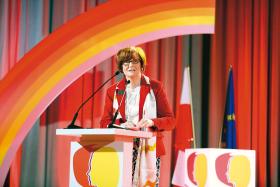 Minister Fuszara chciałaby się zająć m.in sprawami luki płacowej oraz łączenia życia zawodowego z rodzicielstwem.