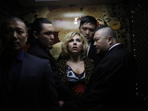 Scarlett Johansson w połączeniu traktatu filozoficznego z azjatyckim kinem akcji.