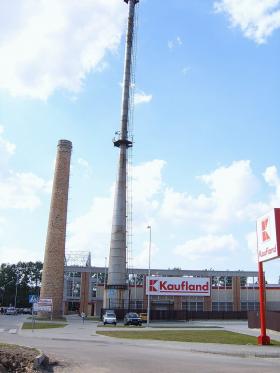 Zabudowania byłej huty szkła w Wołominie.