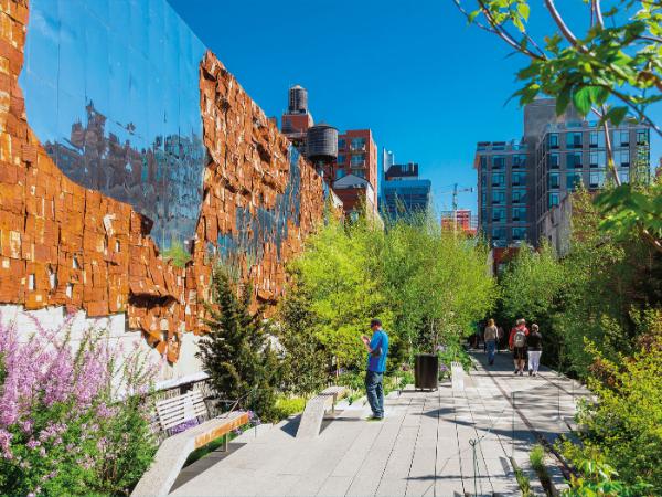 Nowy Jork, park High Line na dawnej kolejowej estakadzie
