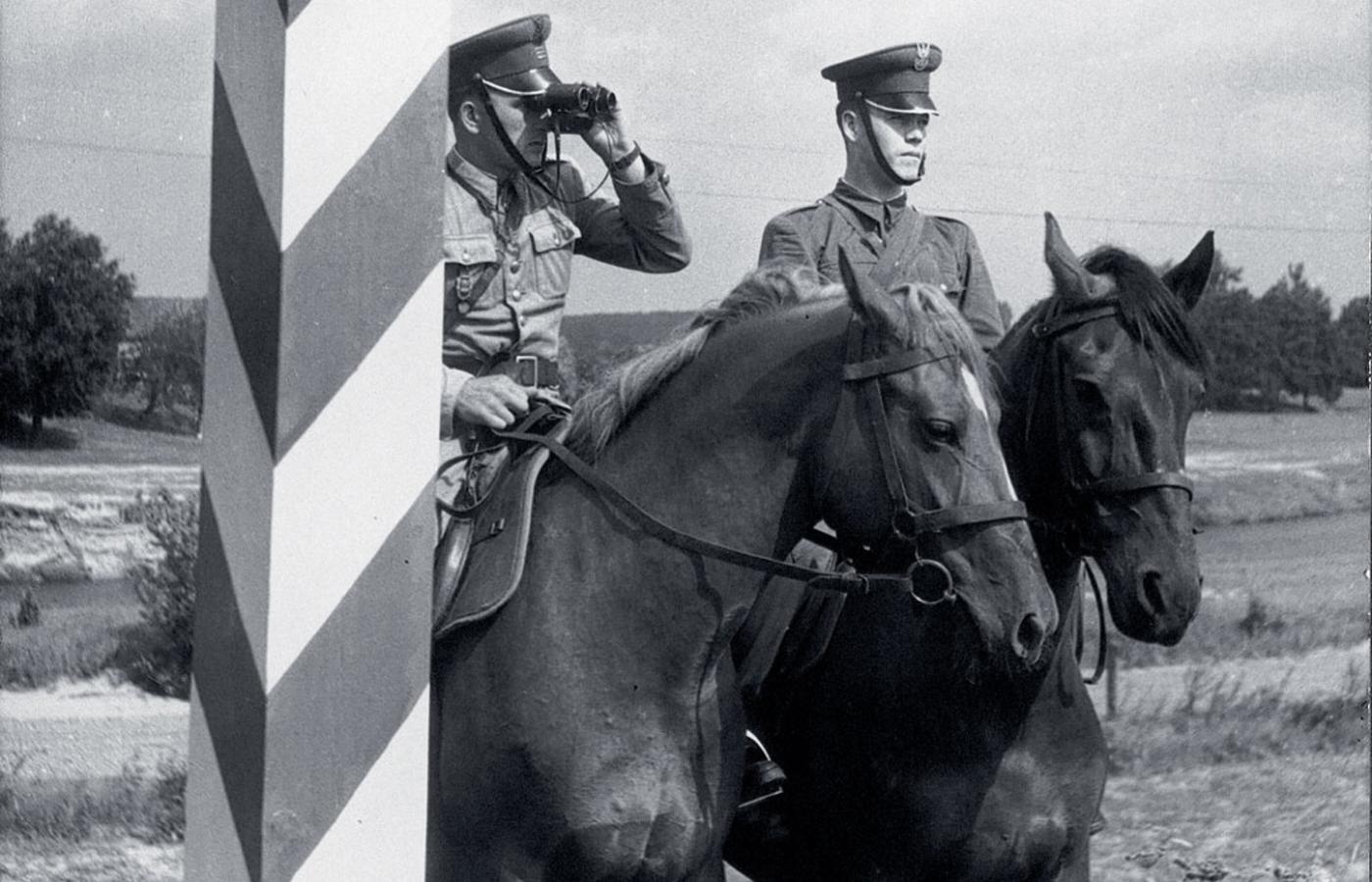 Patrol przy słupach granicznych na Odrze, lata 50.