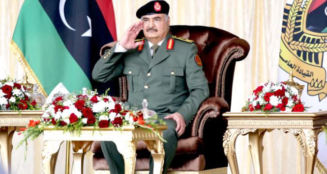 Partnerem Kremla na północy Afryki jest gen. Chalifa Haftar, kontrolujący większość libijskiego terytorium.