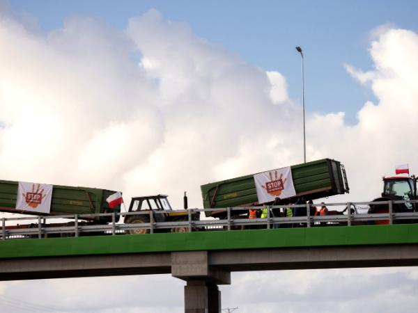 W wielu krajach UE rolnicy od miesięcy protestują przeciw umowie z Mercosur. Reblinko, październik 2025 r.