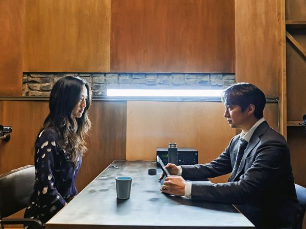 Kadr z filmu „Podejrzana”.