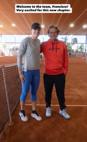 Iga Świątek i Francisco Roig