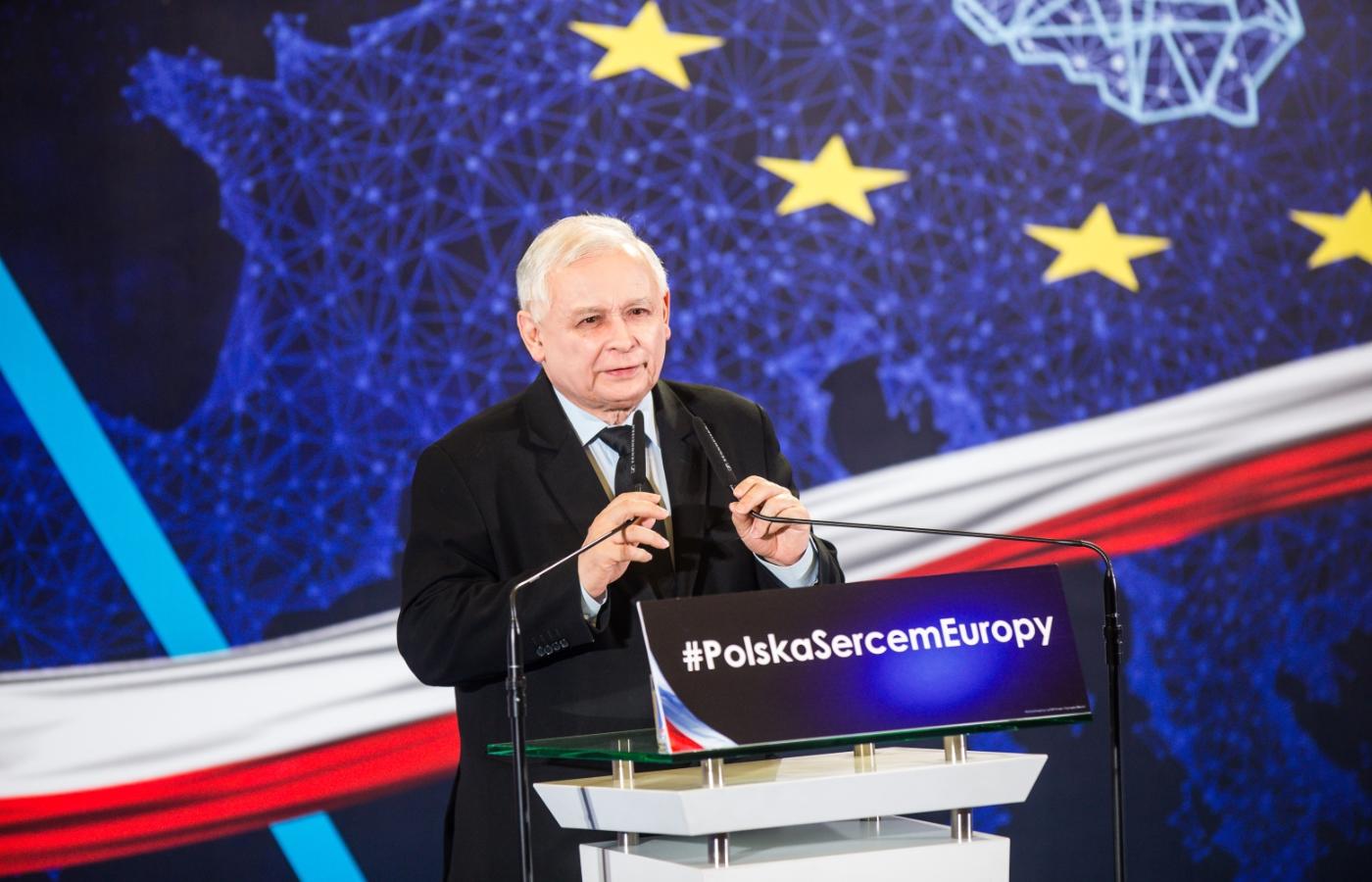 Kaczyński oskarżył przedstawicieli Platformy o działania sprzeczne z polskim interesem.