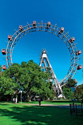 Diabelski młyn na wiedeńskim Praterze to jedna z ponad 350 stołecznych nieruchomości przejętych w czasach III Rzeszy. Do spadkobierców dawnego właściciela wrócił osiem lat po wojnie.