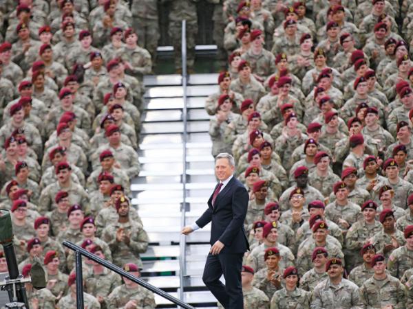 Sekretarz armii Daniel P. Driscoll