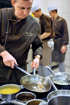 Paweł Oszczyk (40 lat)